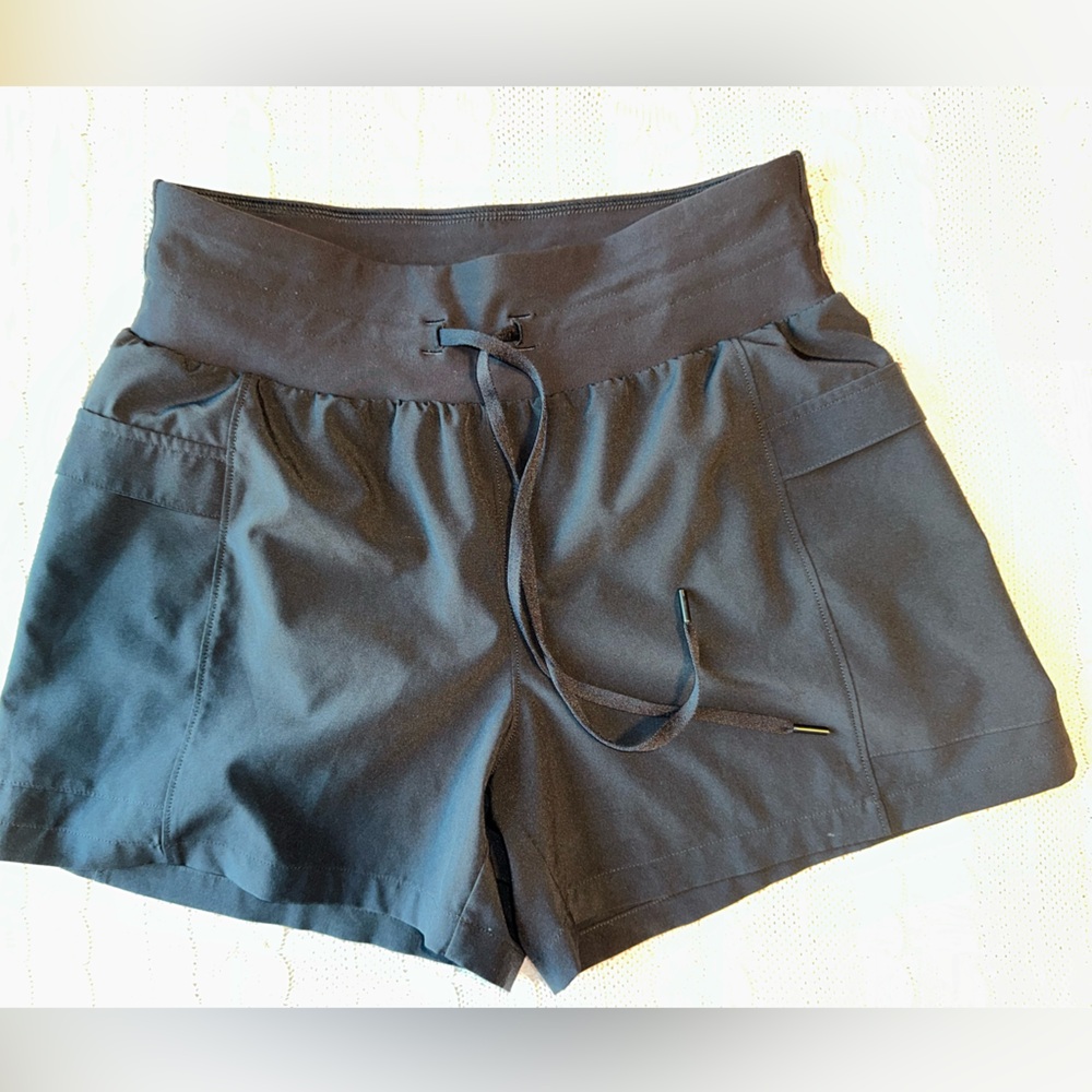 CALIA by Carrie Underwood Shorts Black Size X-Small